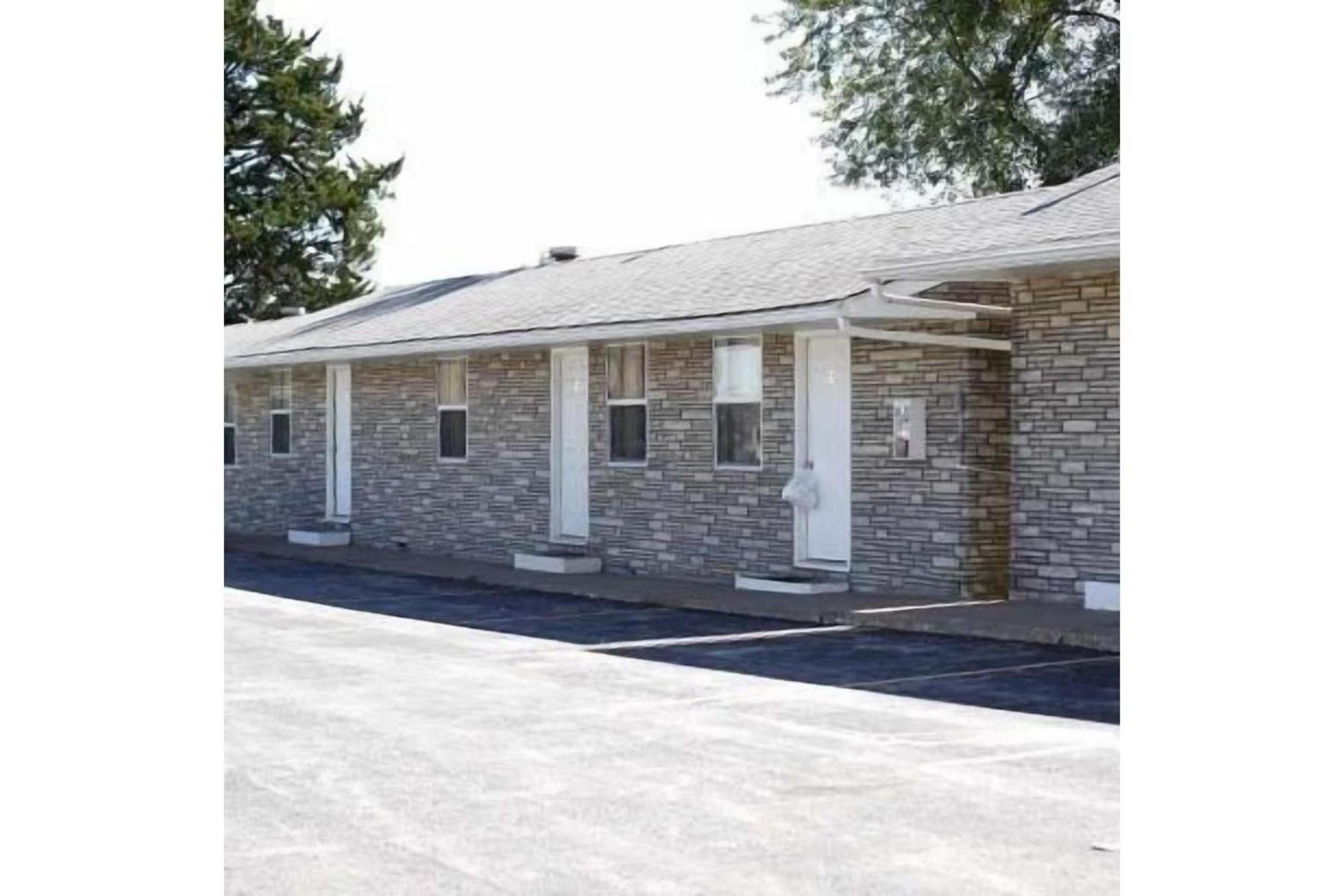 Oyo Travelier Motel Macon Екстер'єр фото