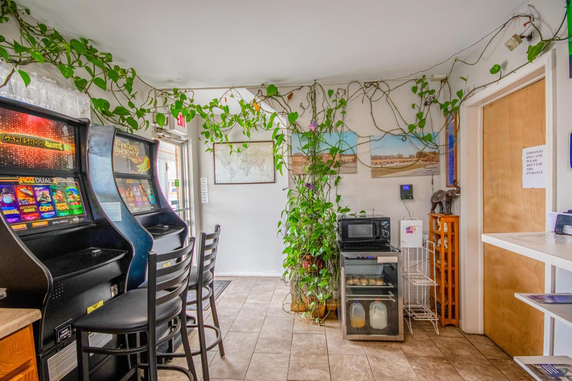 Oyo Travelier Motel Macon Екстер'єр фото