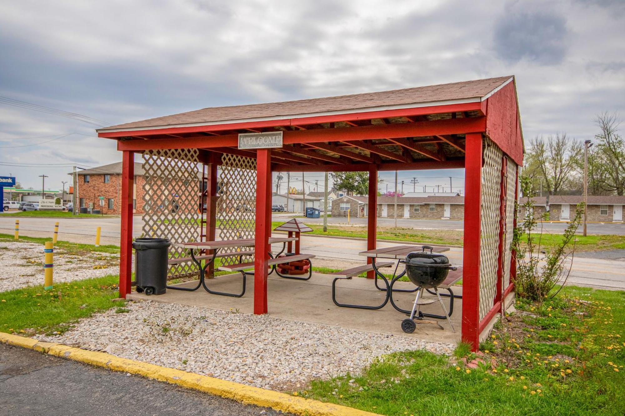 Oyo Travelier Motel Macon Екстер'єр фото
